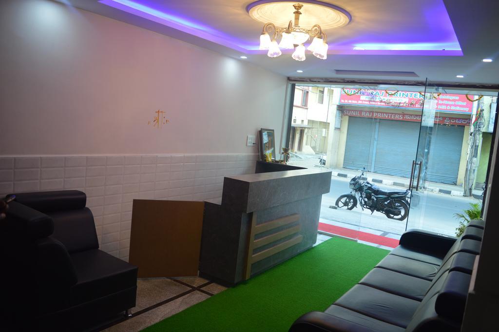 Sri Balaji Guest House Bangalore Exterior photo