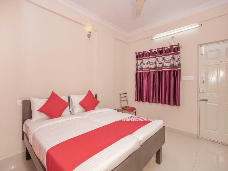 Sri Balaji Guest House Bangalore Exterior photo